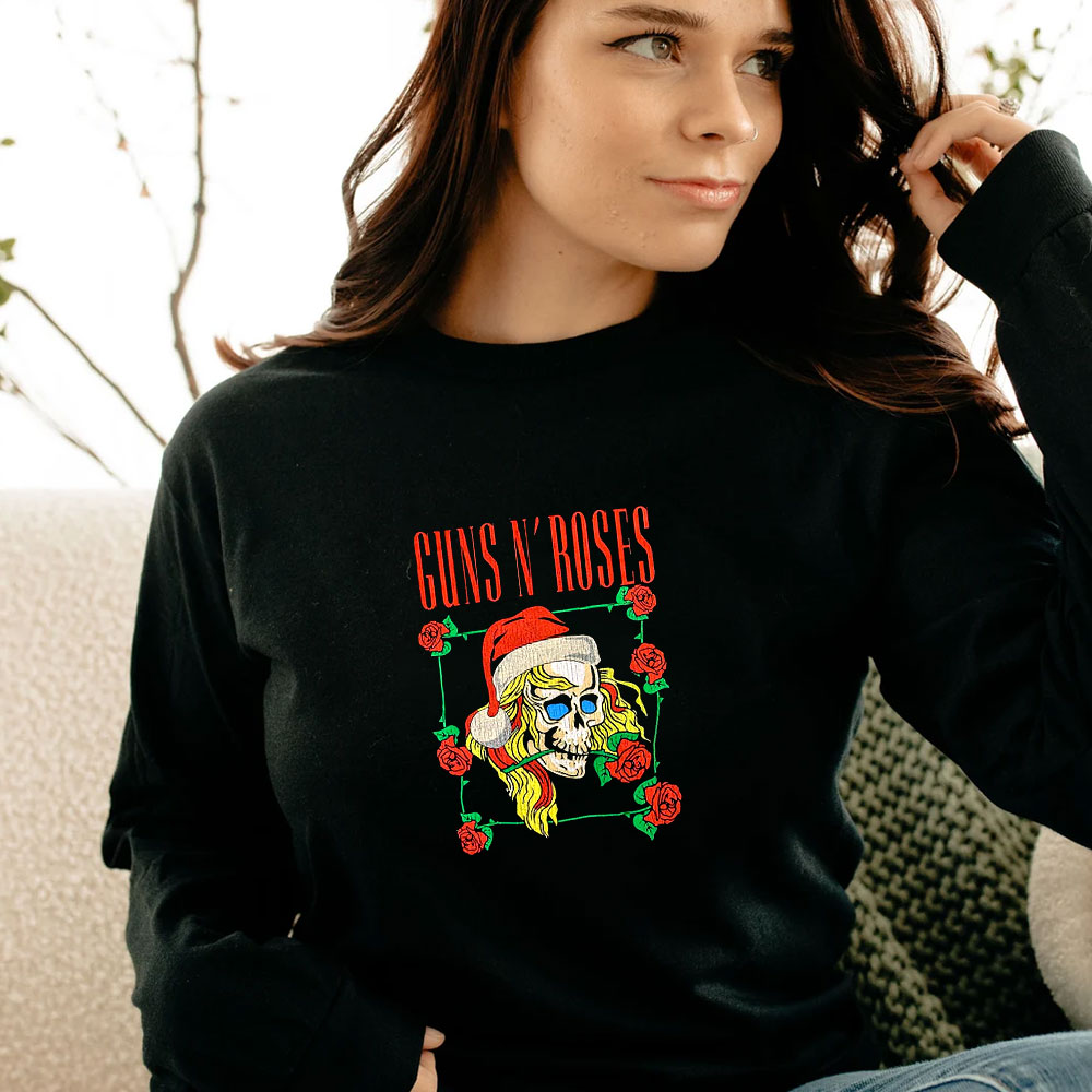 Guns N' Roses Holiday Skull Long Sleeve